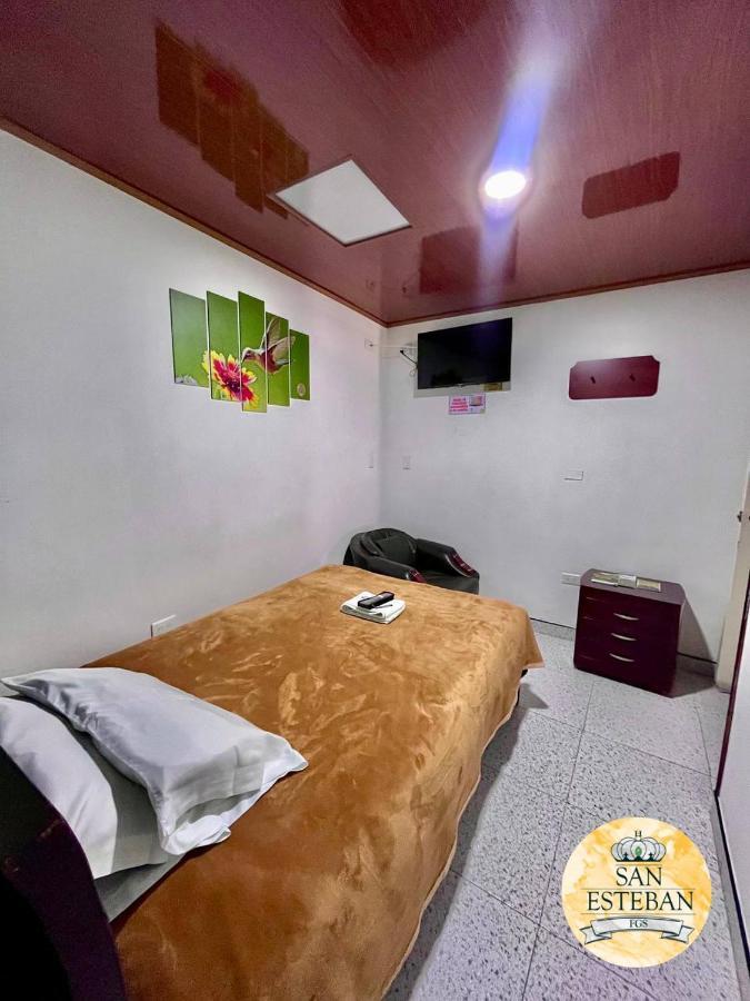 טונחה Hostal San Esteban Fgs מראה חיצוני תמונה